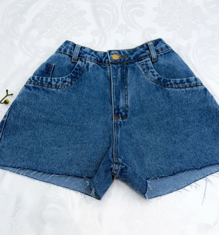short jeans andria